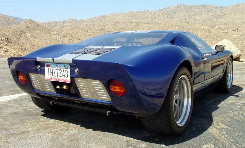 Форд gt 40 сзади